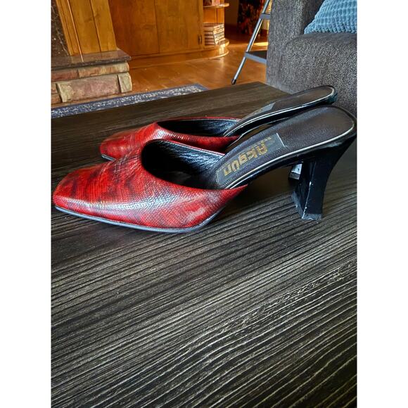 Akgün Red Snake Skin Mule Kitten Toe Heels Sz. 7 - Picture 2 of 6